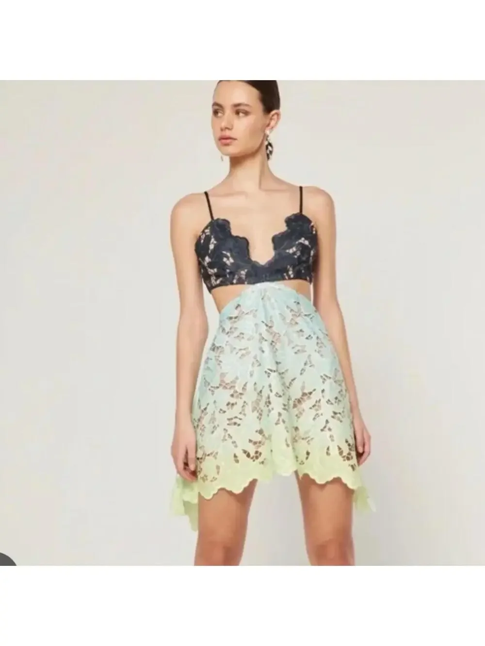elliatt dress green Elliatt Cassini Dress in Fern Green – Runway7 main image 1